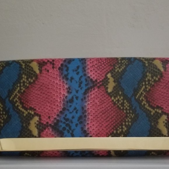 PURSE - Picture 1 of 1